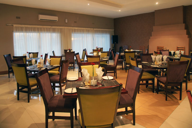Kadoma Hotel & Conference Centre Εξωτερικό φωτογραφία