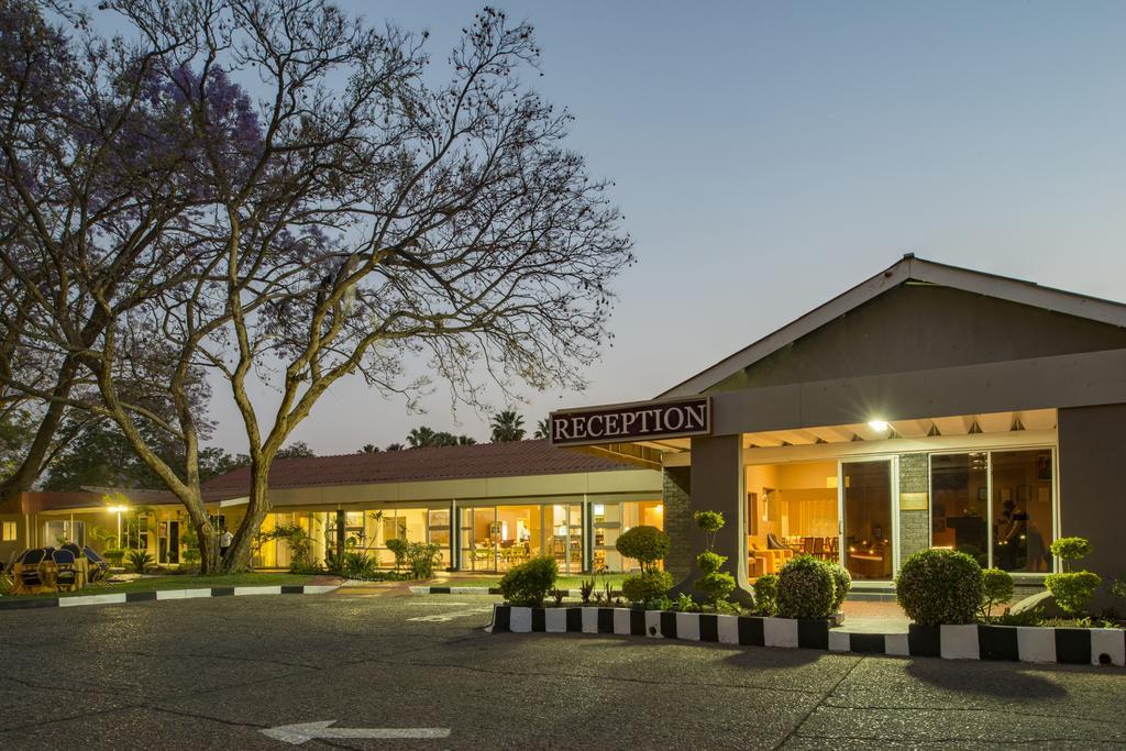 Kadoma Hotel & Conference Centre Εξωτερικό φωτογραφία