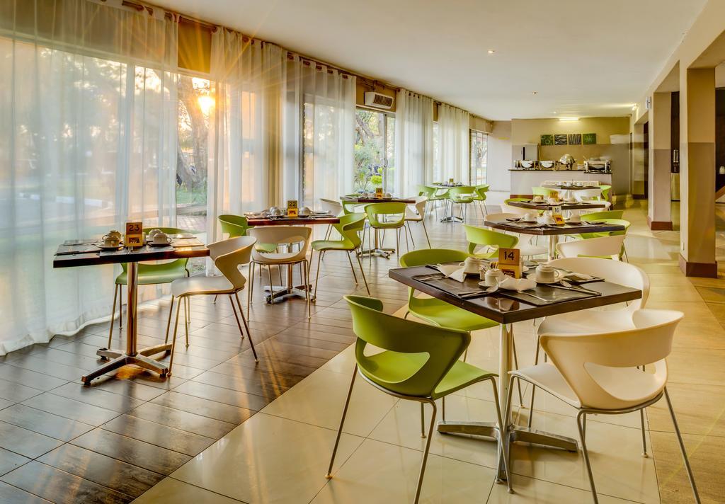 Kadoma Hotel & Conference Centre Εξωτερικό φωτογραφία