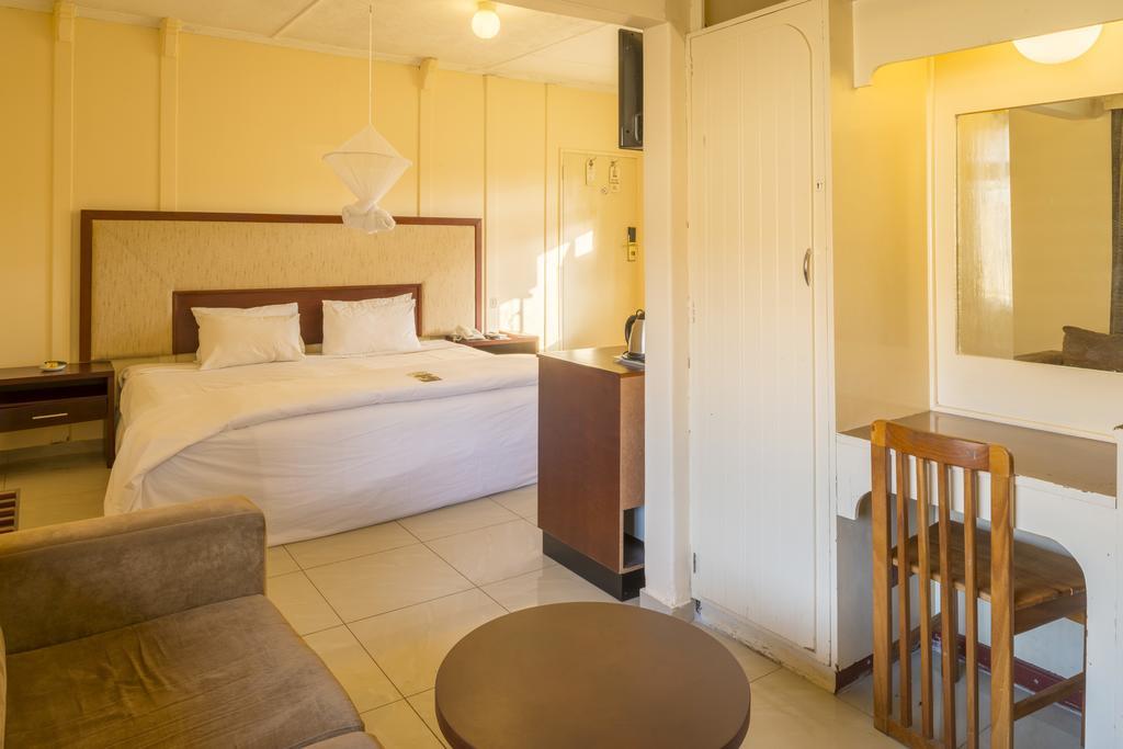 Kadoma Hotel & Conference Centre Εξωτερικό φωτογραφία