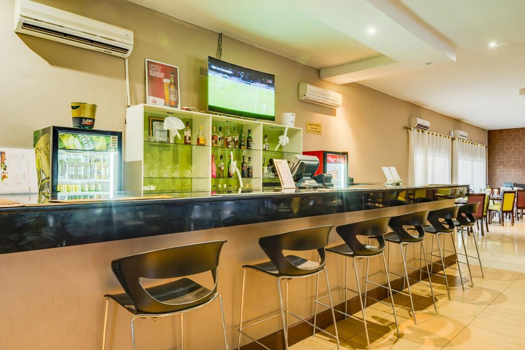 Kadoma Hotel & Conference Centre Εξωτερικό φωτογραφία