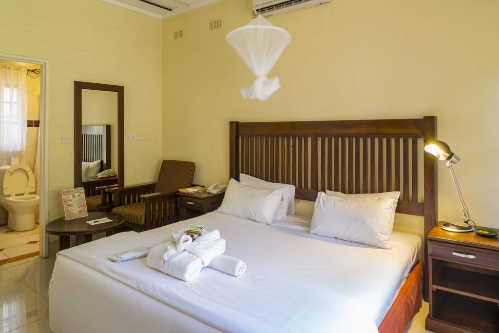 Kadoma Hotel & Conference Centre Εξωτερικό φωτογραφία